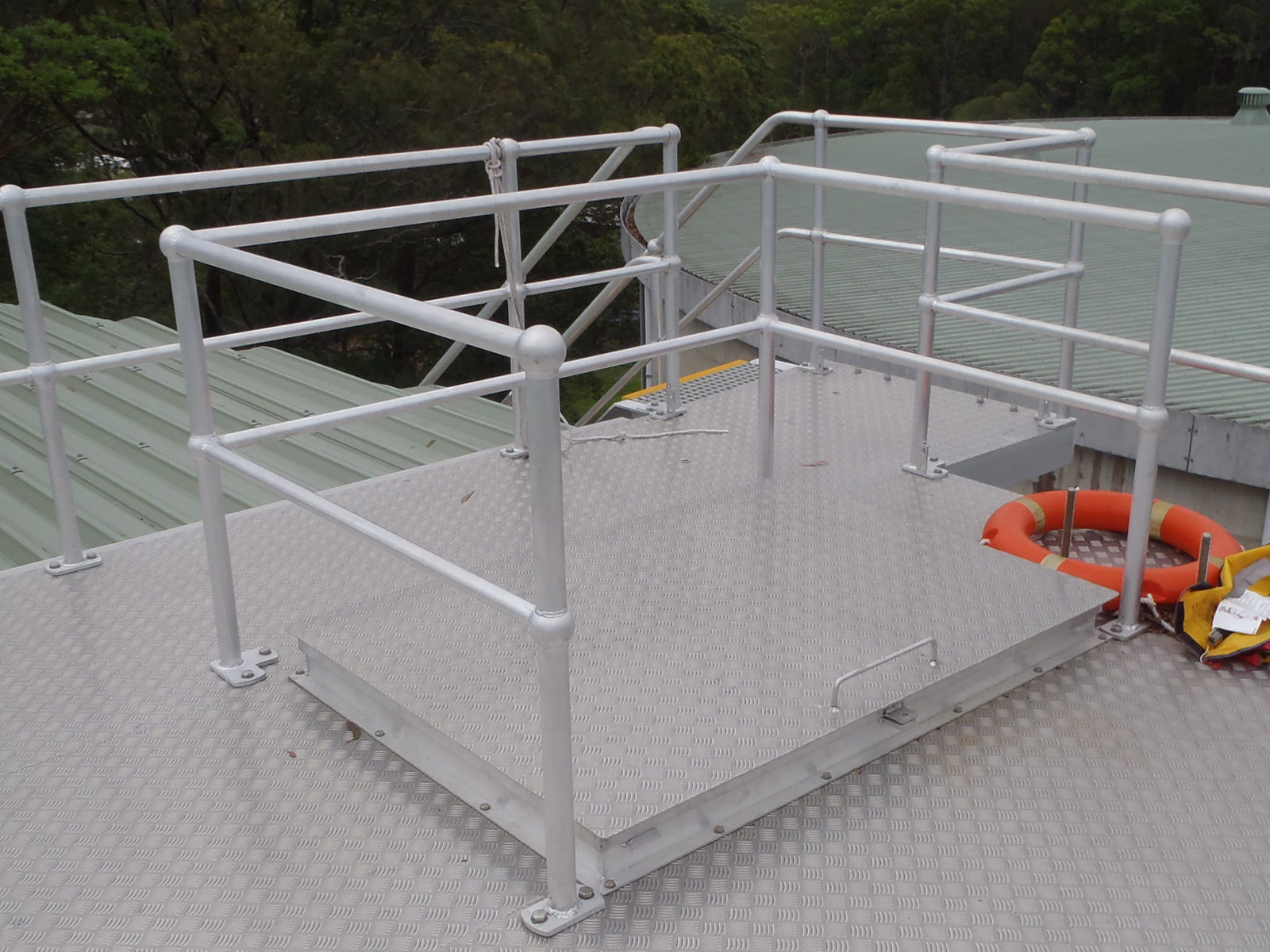Platform steel aluminium fabrication safety civil concrete reservoir advanced concrete engineering post tension tank prestress slab